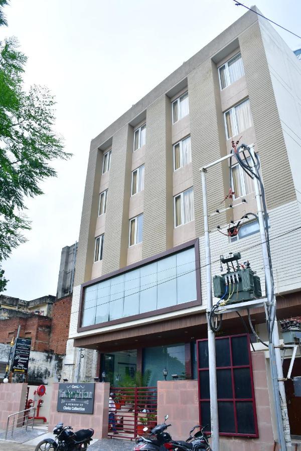 Hotel Yatharth Inn Varanasi Exterior foto